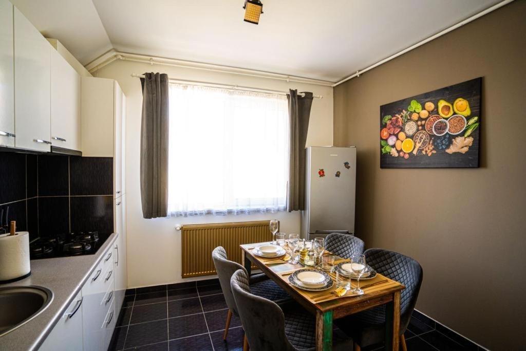 N & G Apartments Rîşnov Extérieur photo